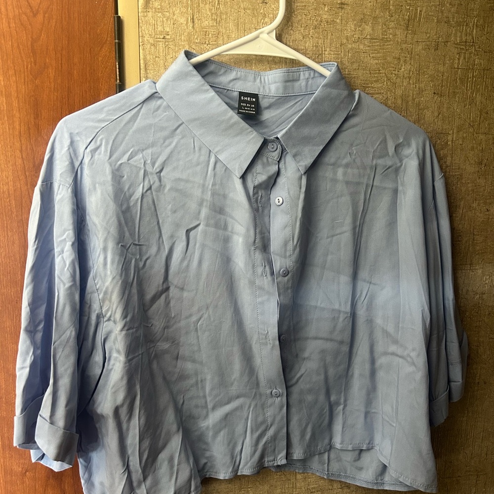 SHEIN Light Blue Relaxed Button-Up Crop Shirt